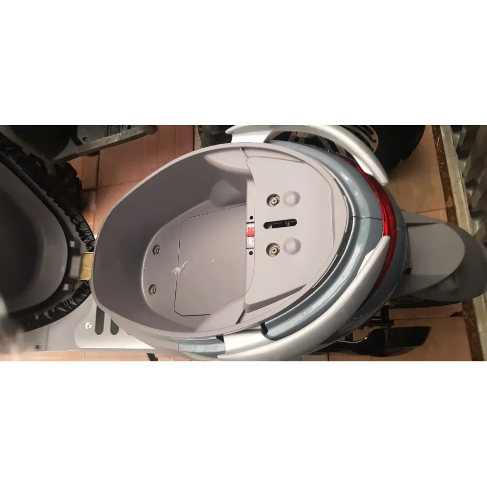 Электроскутер FST Classic 1000W 72V с АКБ 30FAh 12